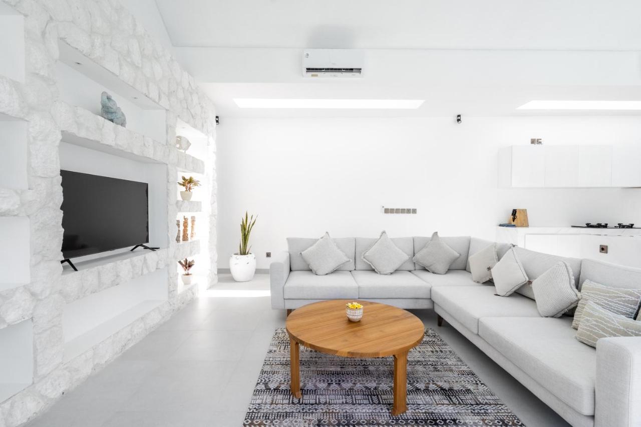 Casa Blanca Villa By Betterplace Uluwatu Exterior foto