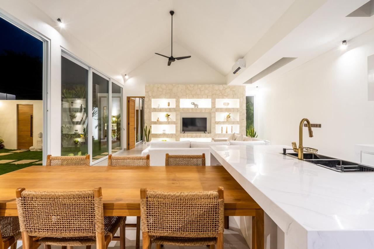Casa Blanca Villa By Betterplace Uluwatu Exterior foto